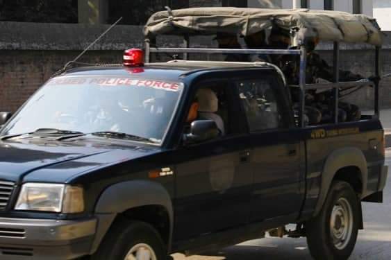 अख्तियारको इन्स्पेक्टर हु भन्दै ठगी गर्ने १ जना महोत्तरी प्रहरी नियन्त्रणमा