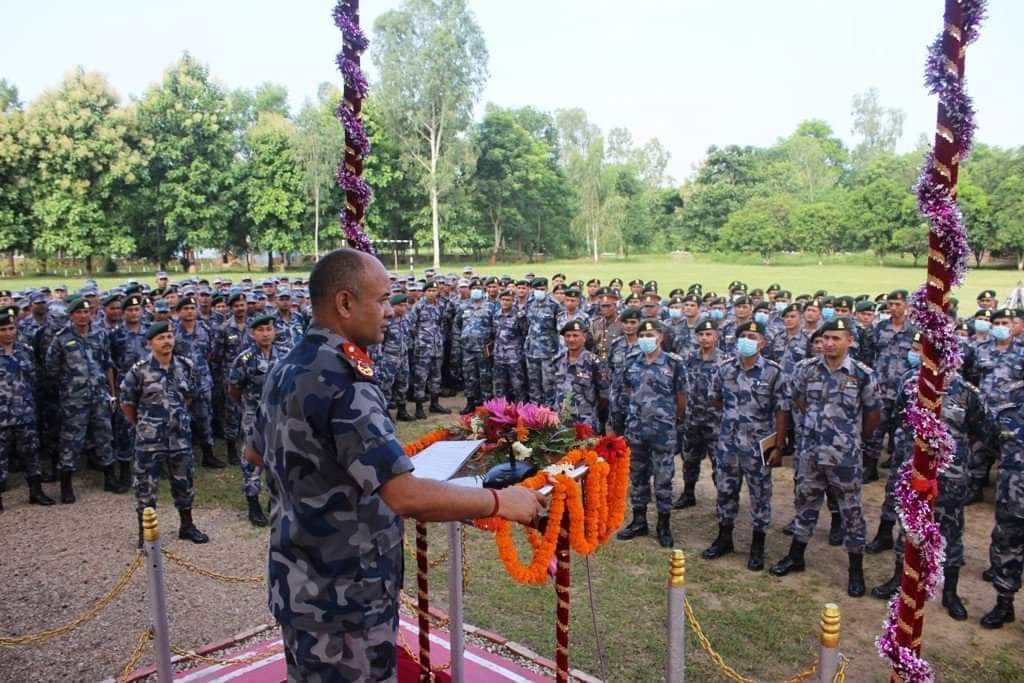सशस्त्र प्रहरी आईजिपी राजु अर्यालद्वारा बाहिनी र मातहत इकाईहरुको निरीक्षण
