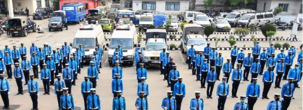 मापसे गरी होहल्ला गर्ने यात्रुवाहक बस र ट्याक्सी चालकमाथि अभद्र व्यवहारमा मुद्दा दर्ता