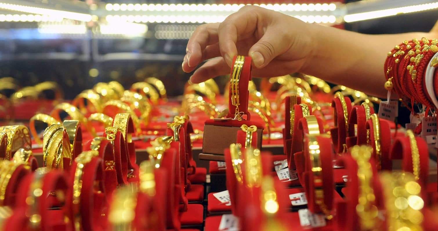 नेपालमा सुनको मूल्य घट्यो