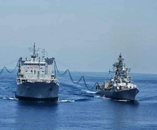 भारतीय जहाज अरब सागरमा पल्टिँदा पाकिस्तानी नौसेनाद्वारा जहाजको उद्धार