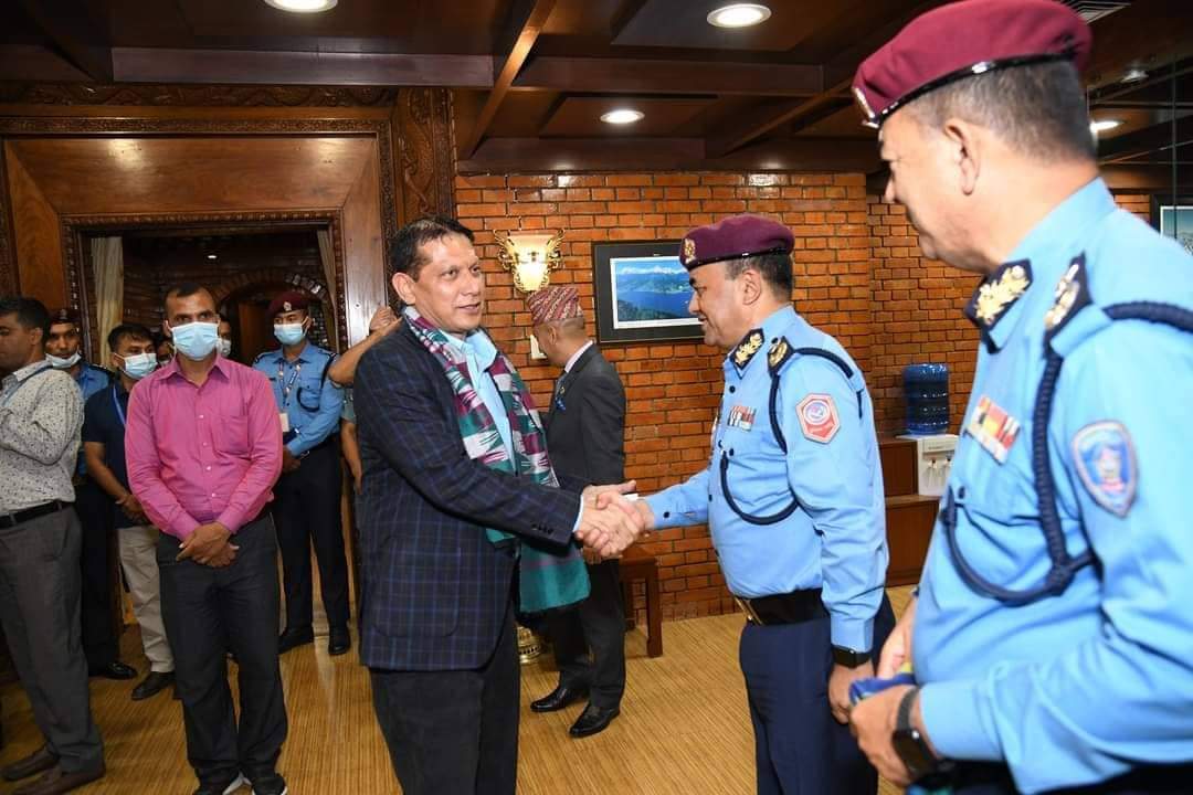 आईजिपी सिंह अमेरिका २ साता भ्रमणमा सहुकल थापा बने निमित्त आईजिपी