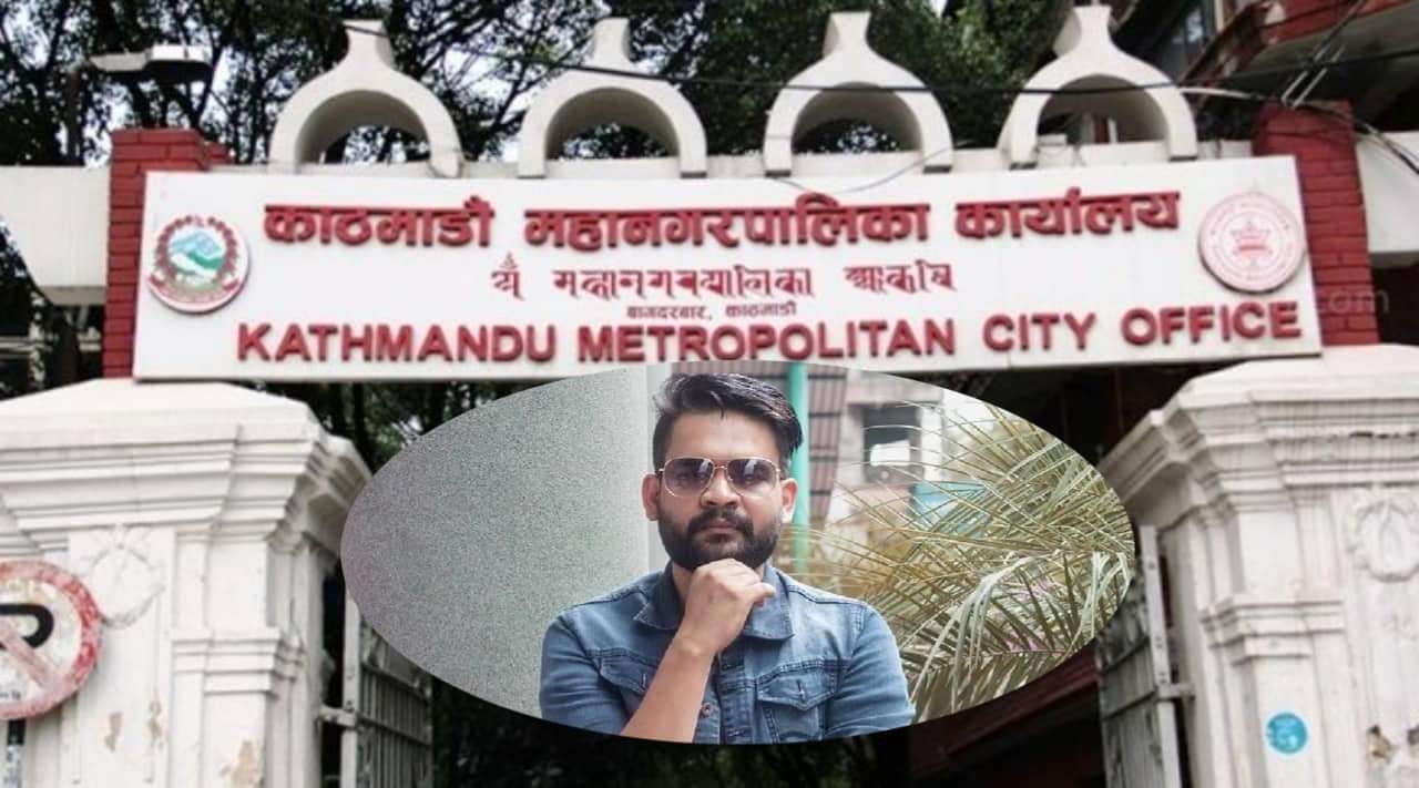 मेयर बालेनविरुद्ध फुटपाथ व्यापारीले गरे महानगरआलिका अगाडि बिरोध प्रदर्शन