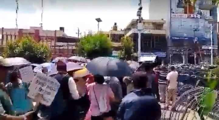 आन्दोलनरत १५ जना कर्मचारीलाई प्रहरीले नियन्त्रणमा लियो