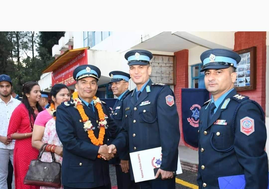 एआईजी आचार्य  सेवा हदका कारण ३० बर्ष कार्यकाल पुरा गरेर बिदा भए