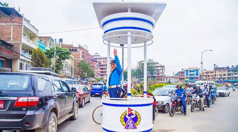 काठमाडौं बसपार्कबाट तोकिएको भन्दा बढी भाडा लिने १६ जना पक्राउ