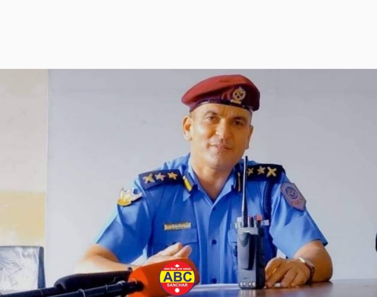 दाङमा रहदा उत्कृष्ट काम गरेका एसपी मानपदवी अलंकार र पदकबाट विभूषित