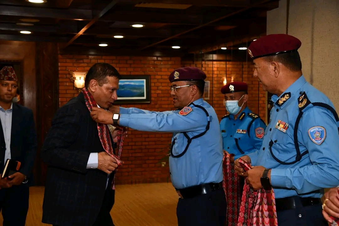 प्रहरी महानिरीक्षक धीरजप्रताप सिंह  इन्टरपोल महासभामा भाग लिन भारत प्रस्थान