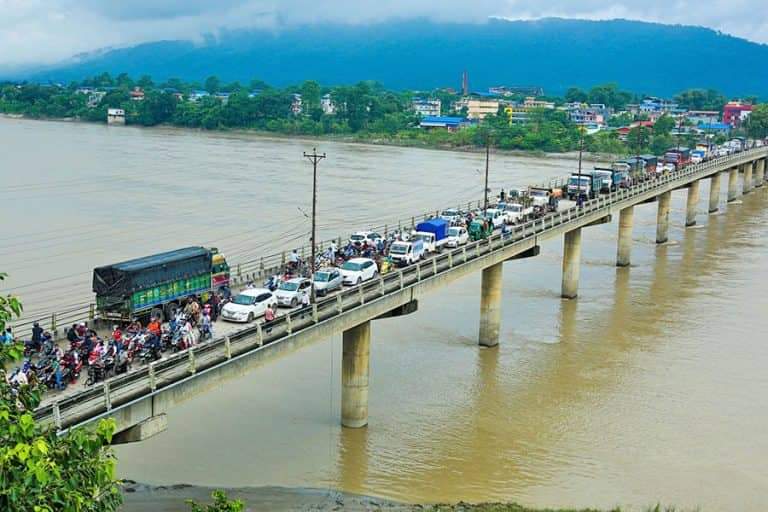 चितवनको नारायणी नदीमा पानीको बहाव धेरै सतर्कताको तह पार सतर्क हुन अनुरोध