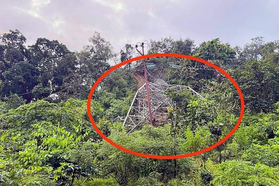 बर्षा र पहिरोले लमही घोराही प्रसारण लाइनको टावर ढाल्यो विद्युत केही दिन अबरुद्ध हुने
