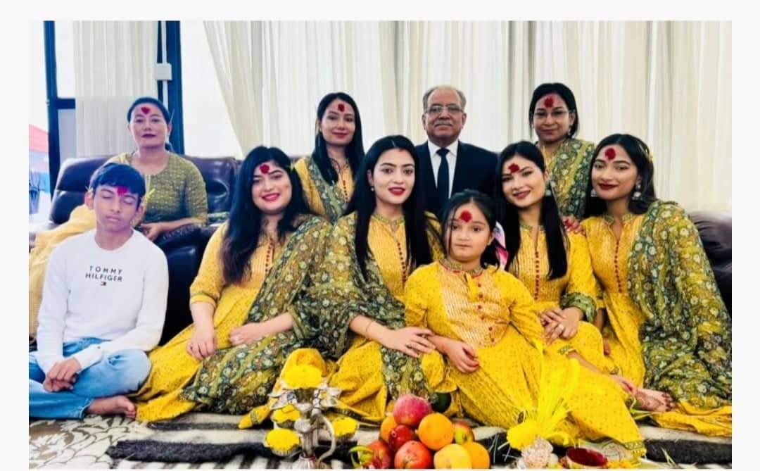 माओवादी केन्द्रका अध्यक्ष प्रचण्डले यो बर्ष पनि लगाएनन् दशैंको टिका