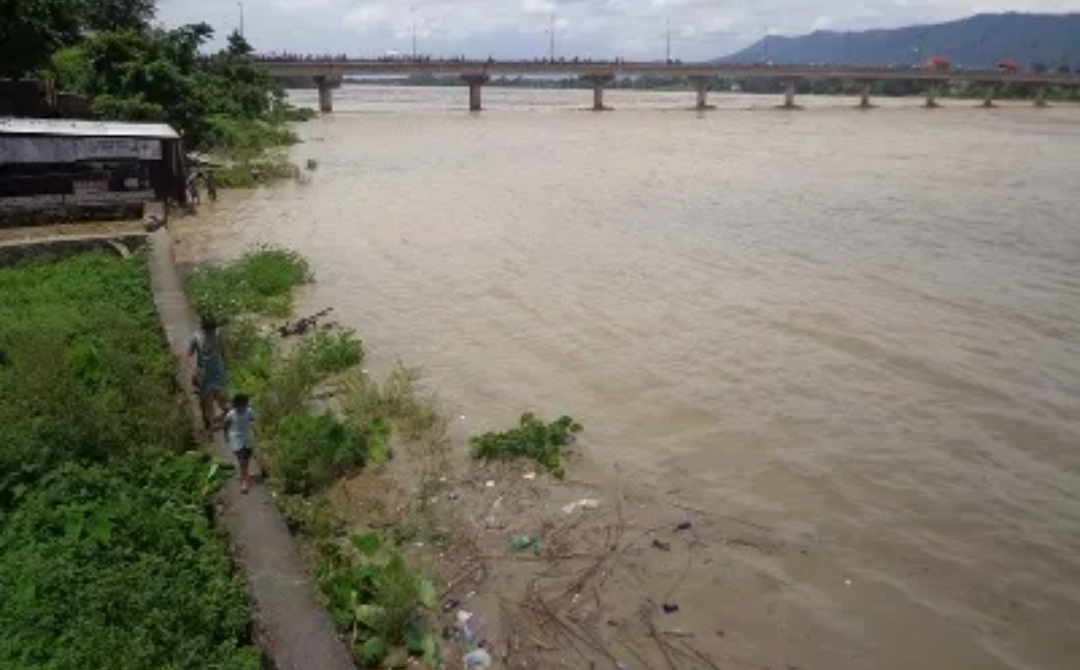 नदीमा डुंगा पल्टिँदा तीन जनाको मृत्यु, दुई घाइते