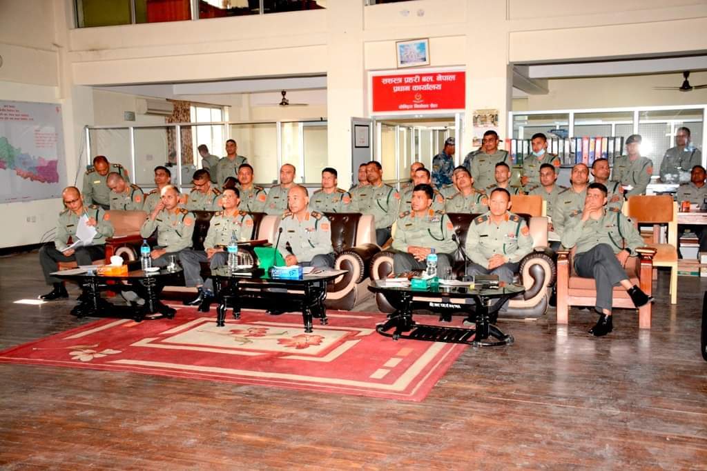 चुनावमा केन्द्रित हुन सशस्त्र आईजिपी अर्यालबाट कमाण्डरहरुलाई निर्देशन: