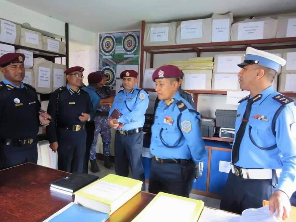 डिआईजी बज्राचार्यले निर्वाचनमा सुरक्षा ब्यबस्था कडा पार्न रसुवा प्रहरी प्रमुखलाई निर्देशन