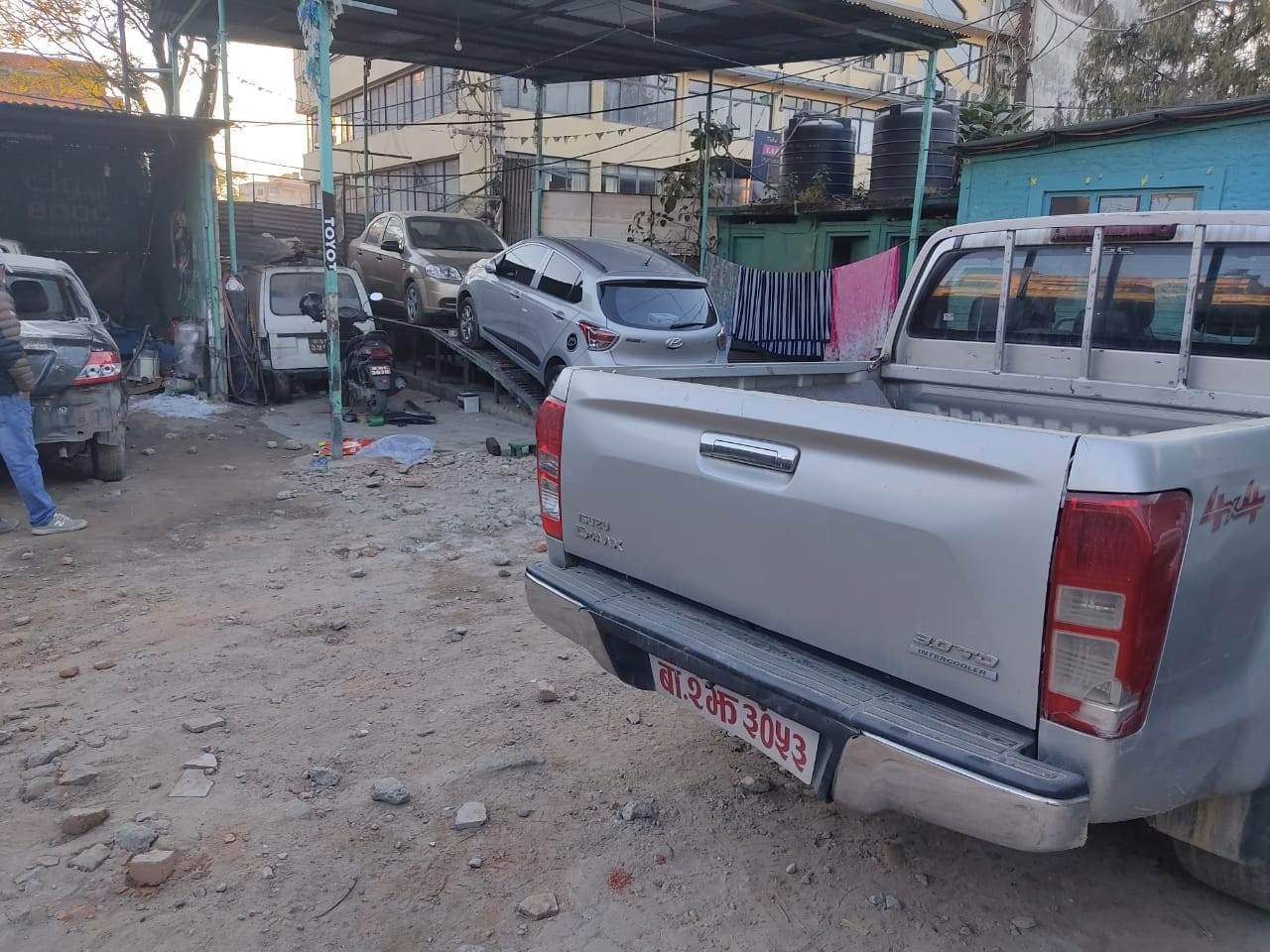 गाडी मर्मत गरी भुक्तानी नदिँदा ग्यारेज संचालकले सरकारी गाडि नियन्त्रणमा