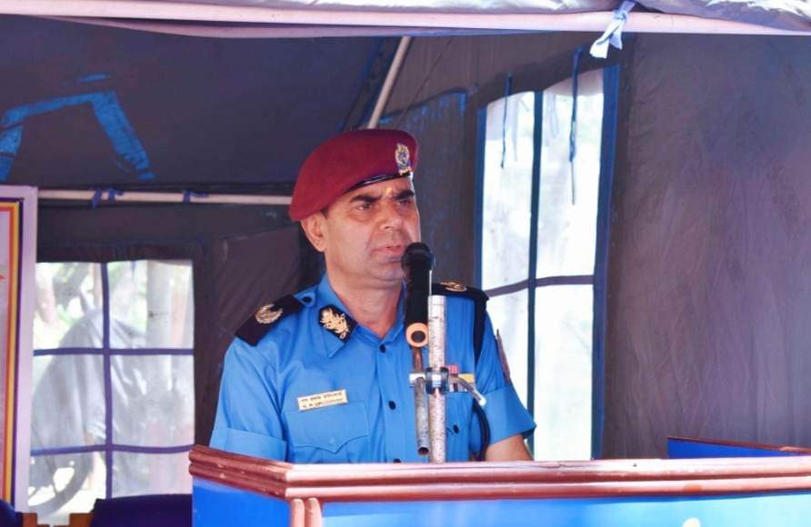 सिमामा चेकजाँचको नाउँमा नागरिकलाई अनावश्यक दुःख नदिन डिआईजी उपाध्यायको निर्देशन