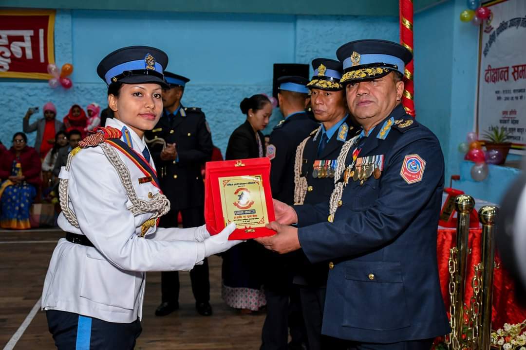 ३० औ प्रहरी अधिकृत प्राविधिक आधारभूत तालिम समूहको दीक्षान्त समारोह सम्पन्न