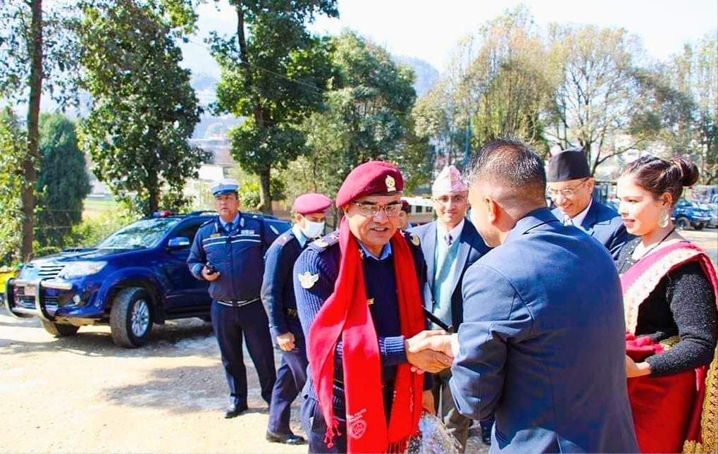 २८औं अन्तर माध्यामिक विद्यालय आइजीपी फुटबल रनिङ ट्रफी २०७९ एआईजी थापाद्वारा उद्‍घाटन