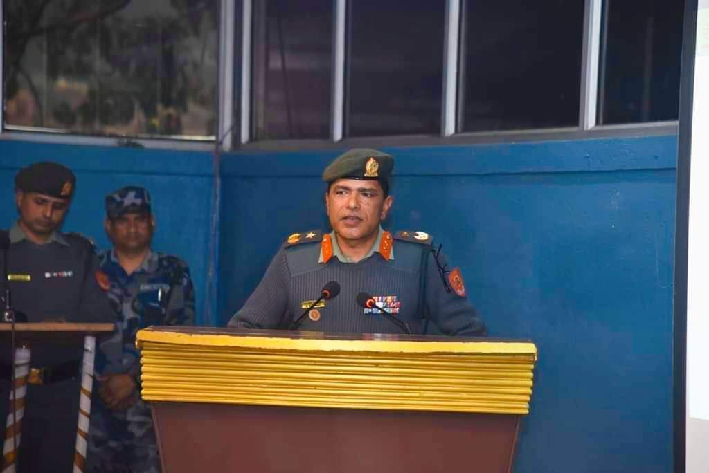 सशस्त्र एआईजी नारायणदत्त पौडेलद्वारा फ्रेन्च भाषा प्रशिक्षण तालिम सुसमापन