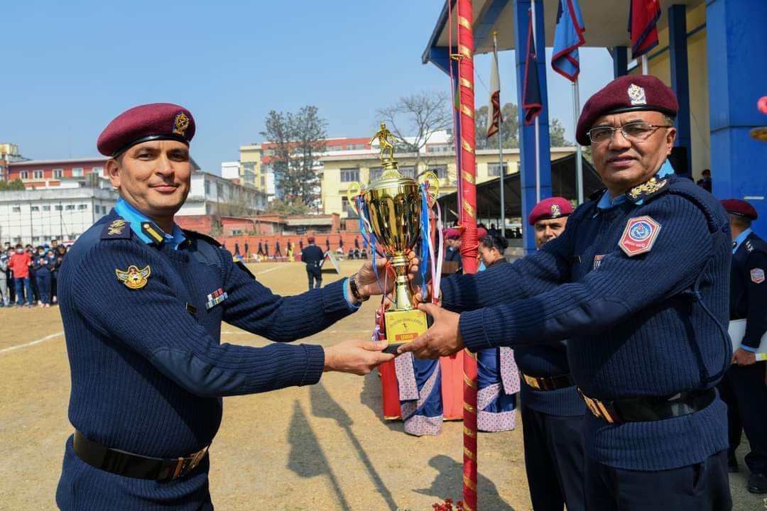 नेपाल प्रहरी राष्ट्रिय प्रतिष्ठानको ६७ औं बार्षिकोत्समा एसपी सुरेश काफ्ले पुरस्कृत