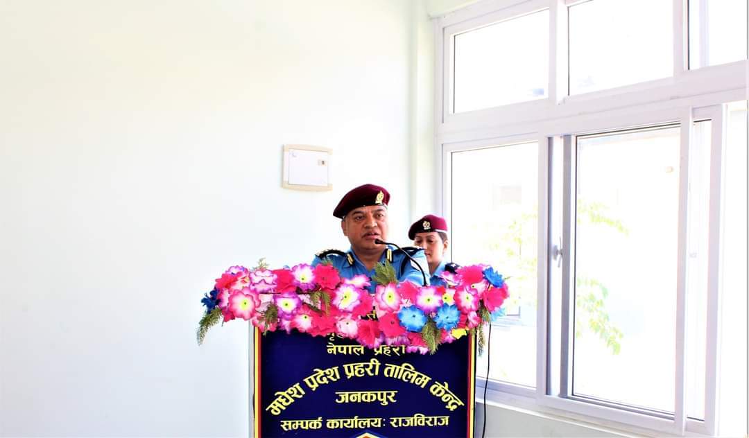 आधारभूत तालिम”चौथों समुहको उद्घाटन गर्दै वरिष्ठ एसएसपी ईश्वर कार्की