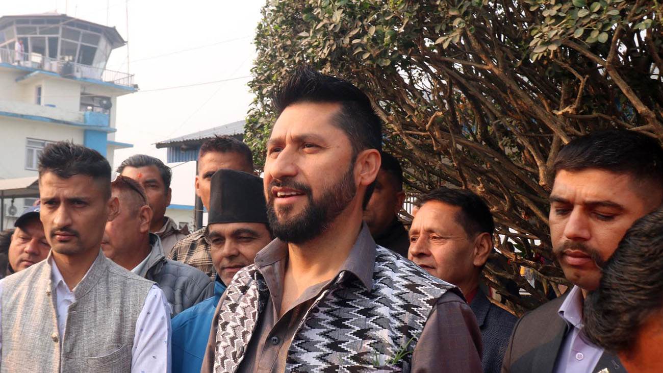 पुर्व गृहमन्त्री रवि लामिछानेको राहदानीका विषयमा मुद्दा नचल्ने निर्णयको फाइल महान्यायाधिवक्ताको कार्यालयमा