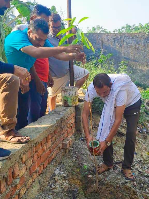 पर्सामा ग्रिनसिटी सामुदायिक प्रहरी सेवा केन्द्रद्वारा वृक्षा रोपण कार्यक्रम सम्पन्न