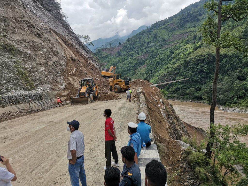 बन्द भएको चितवनको नारायणगढ मुग्लिन सडक आईतबारदेखि खुल्ने