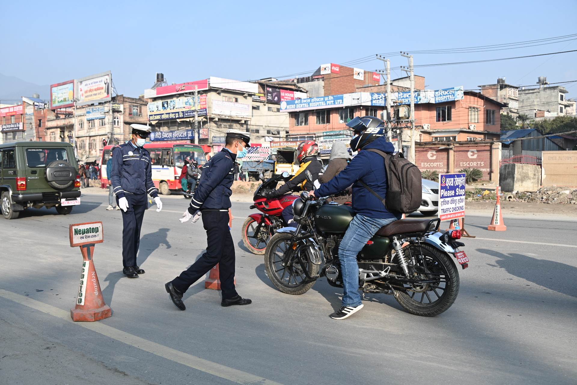 काठमाडौं उपत्यका ट्राफिक प्रहरीले ५ लाख ६१ हजार सवारीसाधनमाथि कारबाही