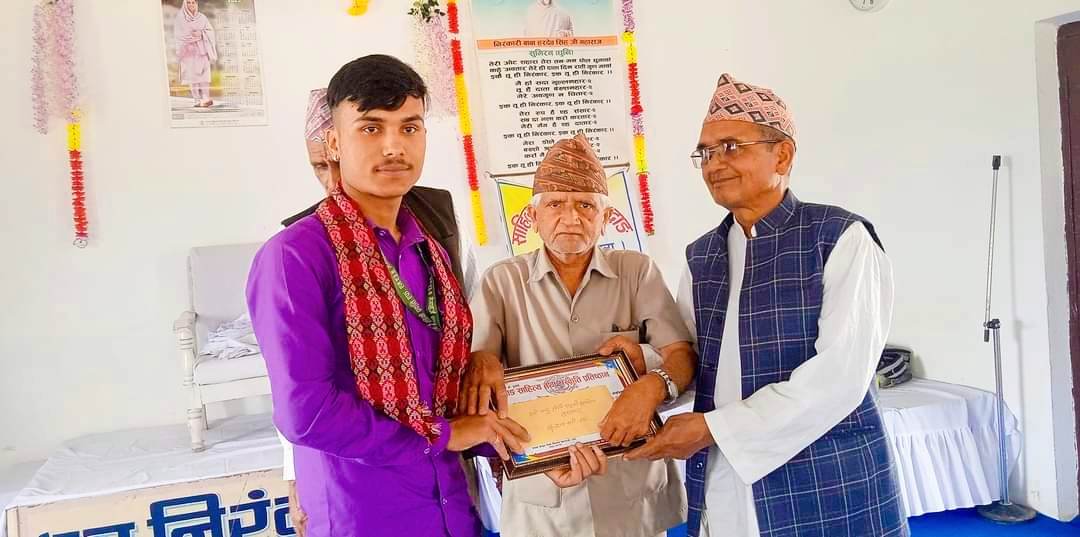 संचारकर्मी चेतन वली सम्मानित