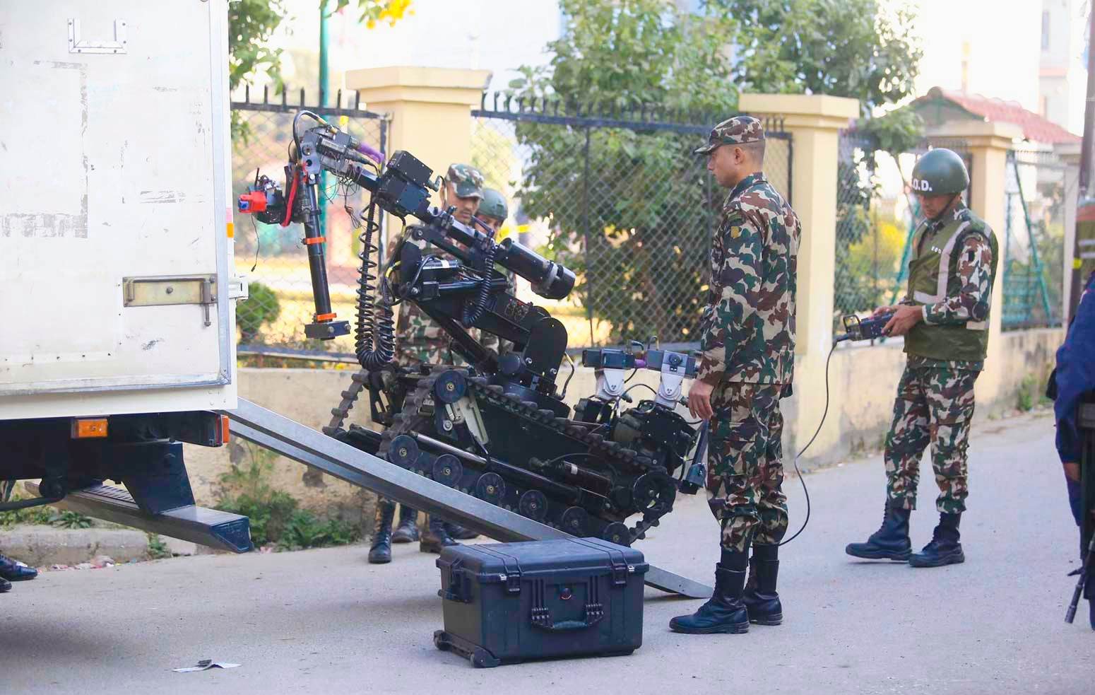 रुपन्देहीमा गाउँपालिकाका अध्यक्षको घरमा अज्ञात व्यक्तिहरूद्वारा बम