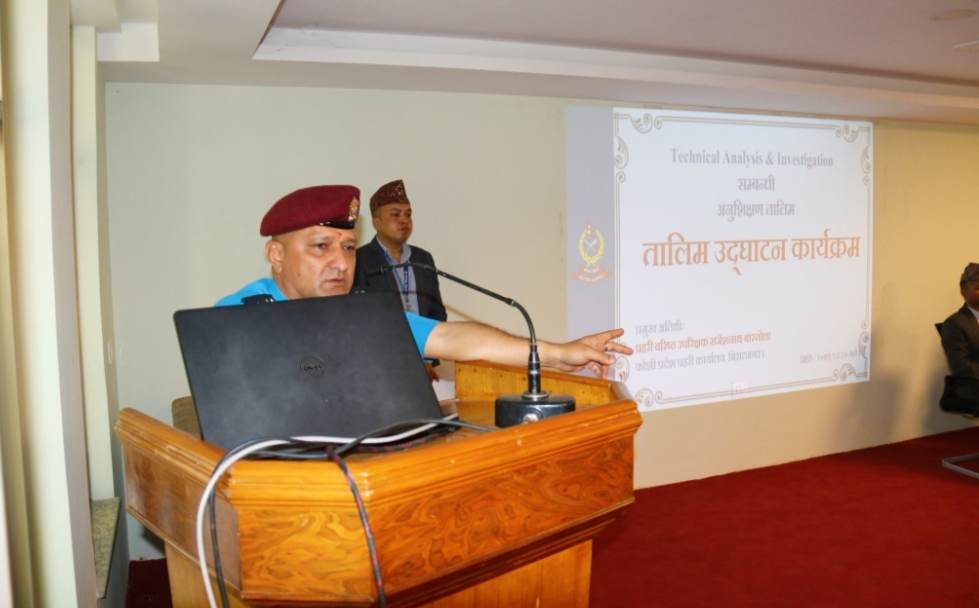 कोशी प्रदेश प्रहरी प्रमुख वरिष्ठ एसएसपी बास्तोलाद्वारा ५ दिने अनुशिक्षण तालिमको उद्घाटन