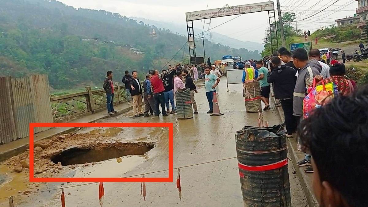धादिङमा पुलको मुख भासिएपछि पृथ्वी राजमार्ग अवरूद्ध कहिले संचालन हुन्छ ?