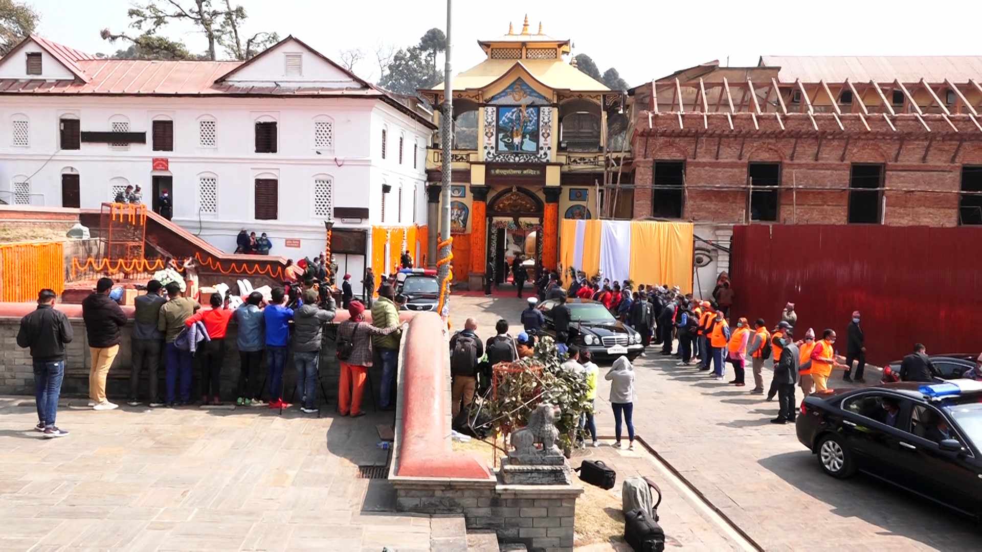 पशुपति मन्दिरमा चढाइएको जलहरी बुधबार पुनर्स्थापित गरिने तयारीमा