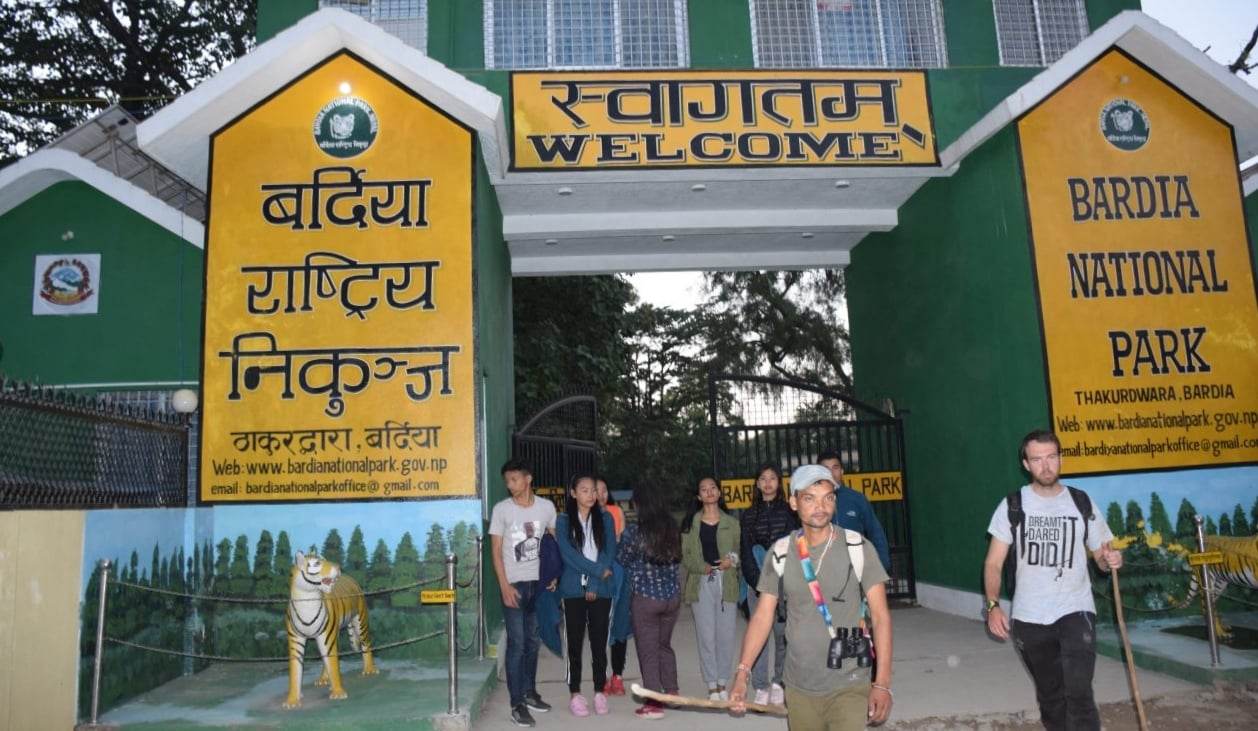 गर्मी मौसम सुरु भएसँगै बर्दिया राष्ट्रिय निकुञ्जमा पर्यटकको चहलपहल धेरै