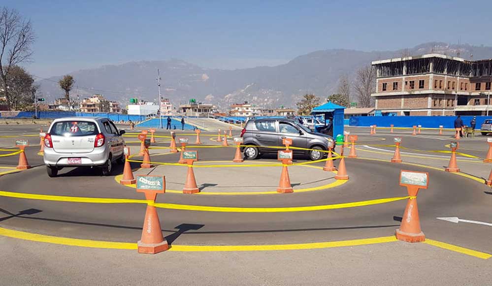 ट्रायल सेन्टरबाट १ जना नक्कली परीक्षार्थीहरु पक्राउ