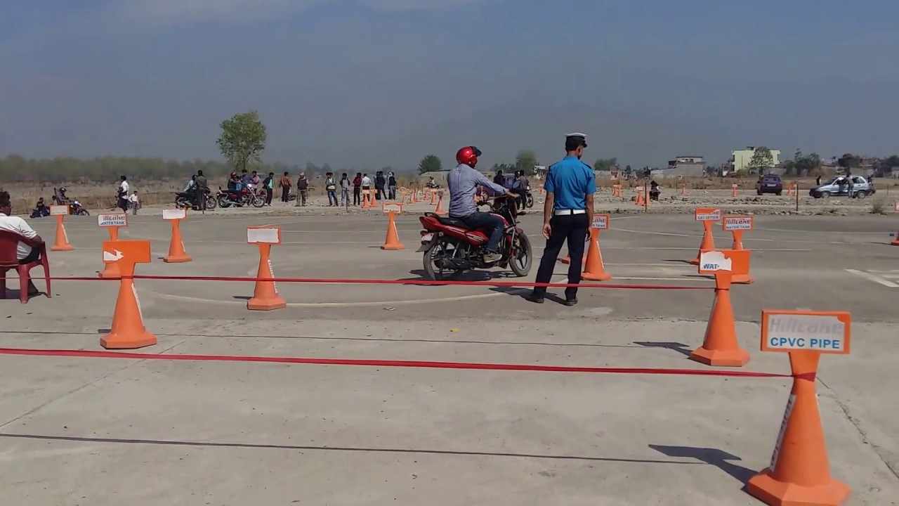 सवारीचालक अनुमतीपत्रको प्रयोगात्मक परीक्षा ट्रायल दिने नक्कली परीक्षार्थी पक्राउ