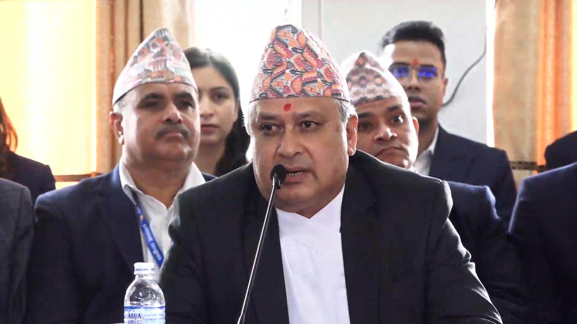 नेपाल सरकारले सर्वोच्च अदालतको प्रधानन्यायाधीशमा हरिकृष्ण कार्की नियुक्त