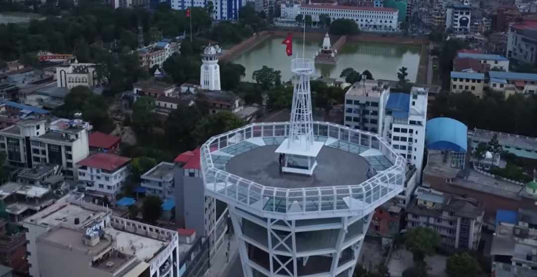 २ अर्बको लगानीमा सिसामाथि हिँड्न मिल्ने काठमाडौंको टावर संचालनमा