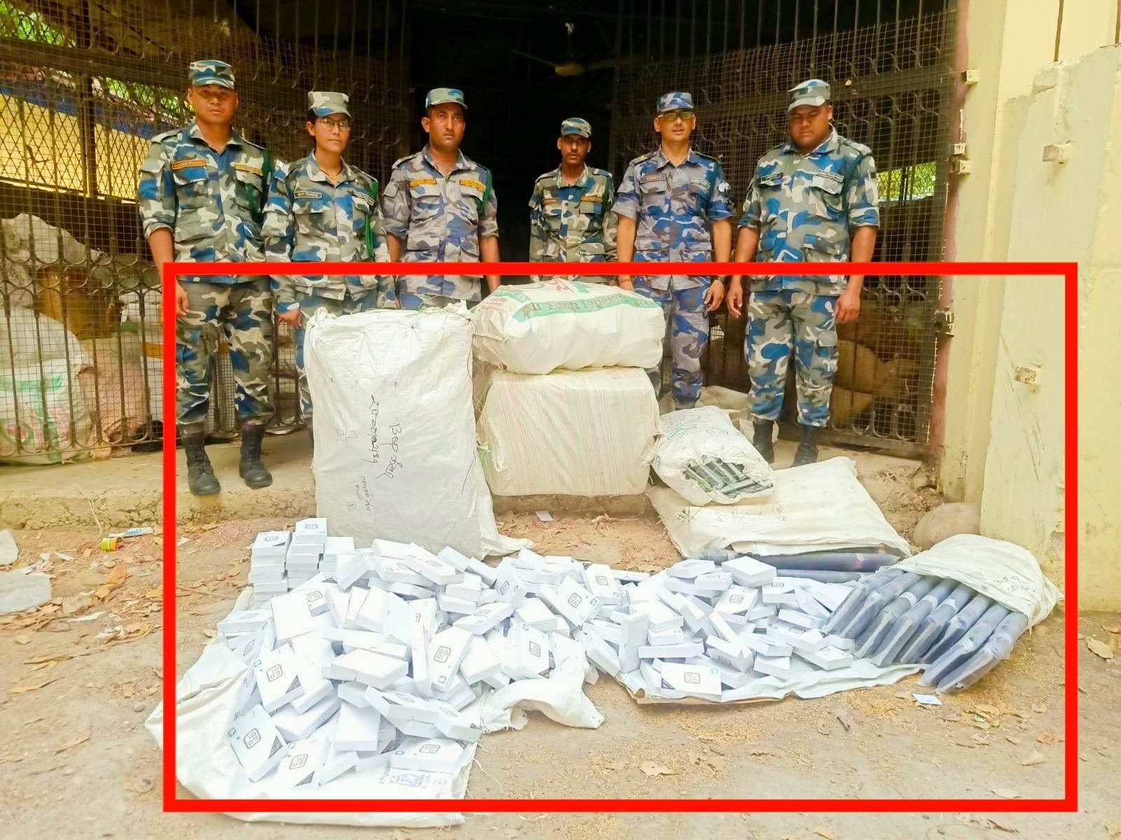 बिरगंजमा करोडौं रुपैयाको बिभिन्न समानहरु सशस्त्र प्रहरीले भन्सार बुझाए
