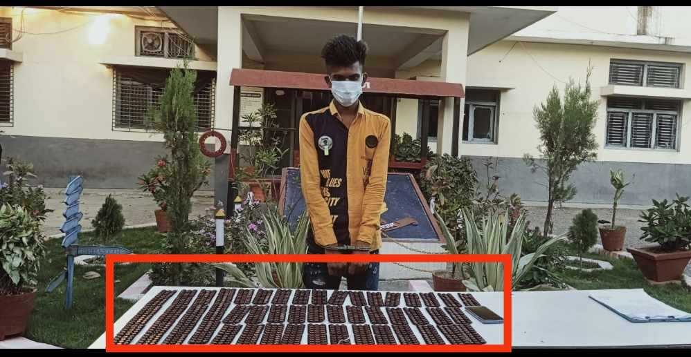 पर्सा प्रहरीले लागुऔषध सहित एकजना भारतीय नागरिक पक्राउ