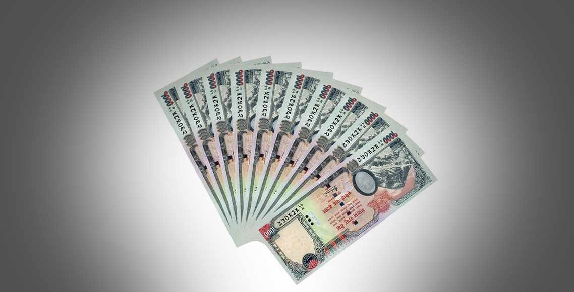 सुर्खेतमा स्वास्थ्यकर्मीले ८ महिनादेखि तलबभत्ता पाउन सकेका छैनन ?