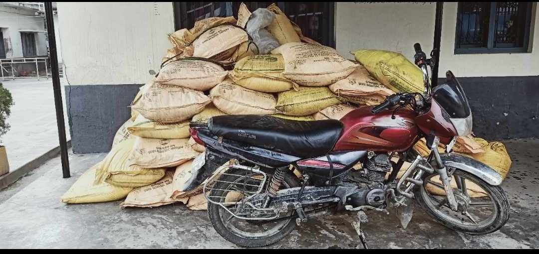पर्सा प्रहरीले युरीया मल कालोबजारी गर्ने एकजना पक्राउ