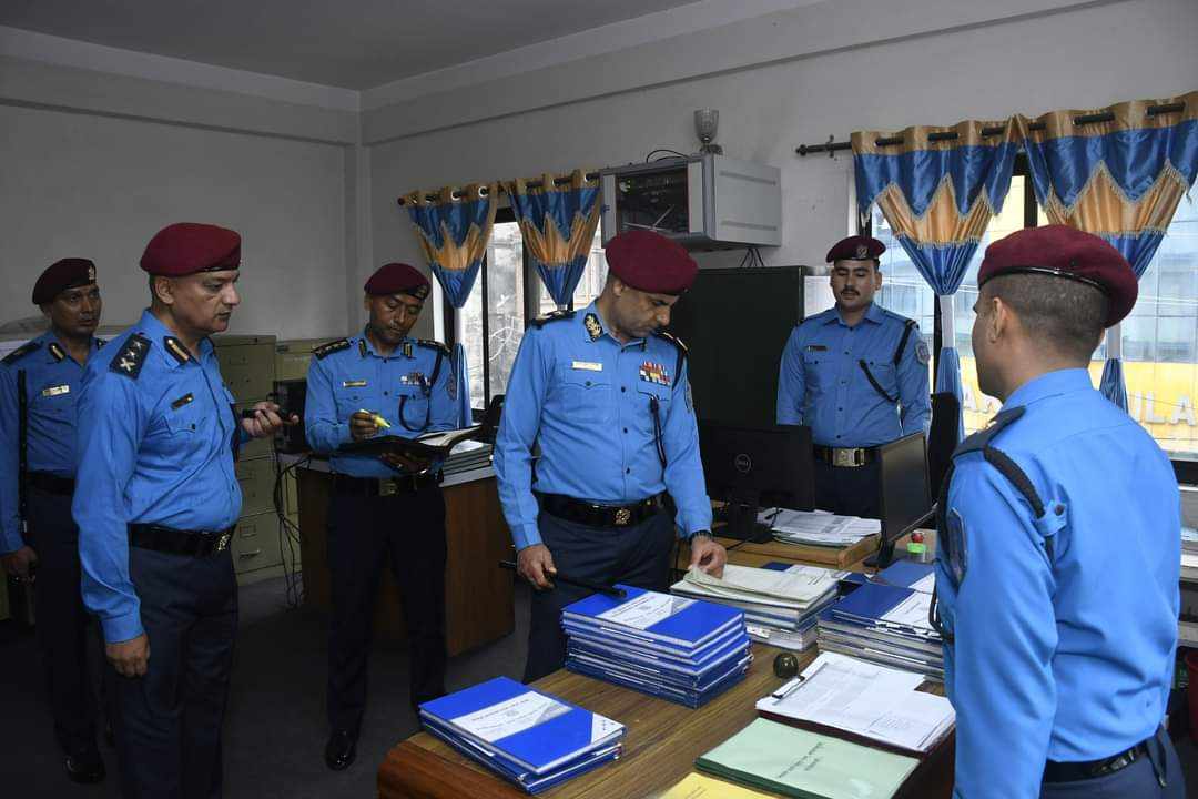 एआईजी ज्ञवालीद्वारा नेपाल प्रहरी पहरा गण सामाखुशीको निरीक्षण तथा निर्देशन