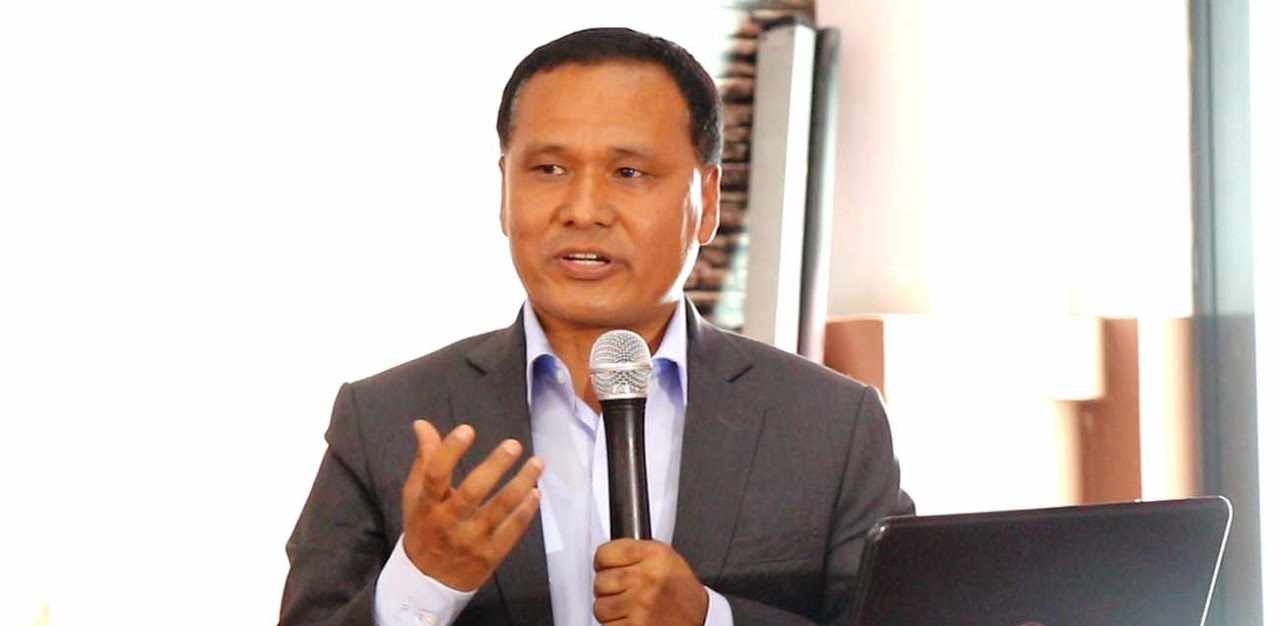 विद्युतका कार्यकारी निर्देशक कुलमान घिसिङलाई निलम्बन गर्न सरकारसँग माग सांसद:सुवाल