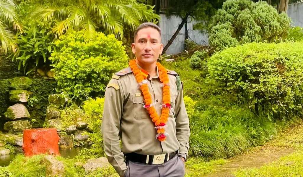 सशस्त्र प्रहरीका योगेन्द्र बहादुर शाही सहित ७३ जनाले इन्स्पेक्टरको फुली लगाए