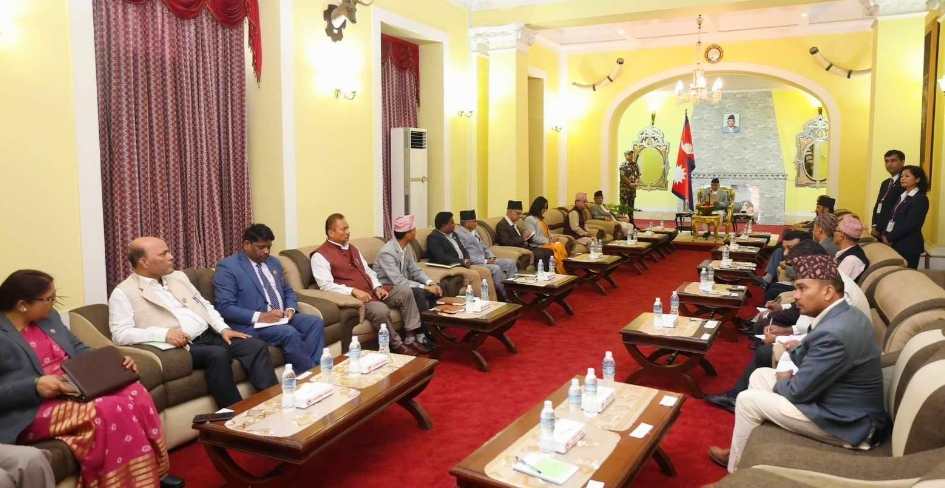 राष्ट्रपतिले बाेलाए सर्बदलीय बैठक शितल निवासमा बैठक एमालेद्वारा बहिष्कार