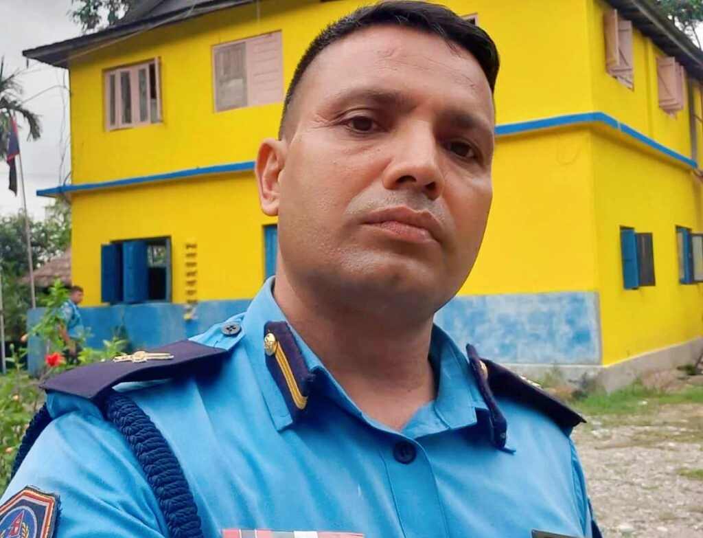 ड्युटीमा खटिएका इन्स्पेक्टर युवराज कटुवालमाथि बञ्चरो प्रहार