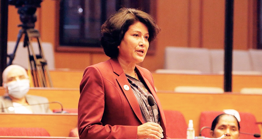 कोमल वलीको रवि लामिछानेलाई जवाफ ठूला पार्टीले होईन साना पार्टीले समस्या भएको हो