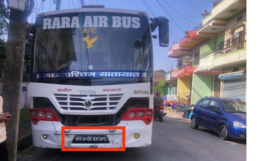दाङको भालुवाङमा बसको ठक्करबाट एक जनाको मृत्यु